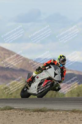 media/Nov-16-2025-Race Pace (Sun) [[8c5fa54630]]/Non Verified Riders (1st 20 Minutes)/7-Turn 9 Entry (210pm)/